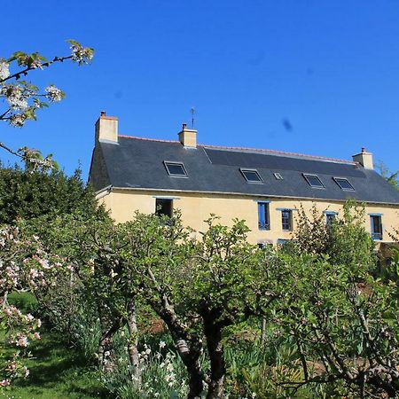 L'Ancien Presbytere Monterfil Exterior photo